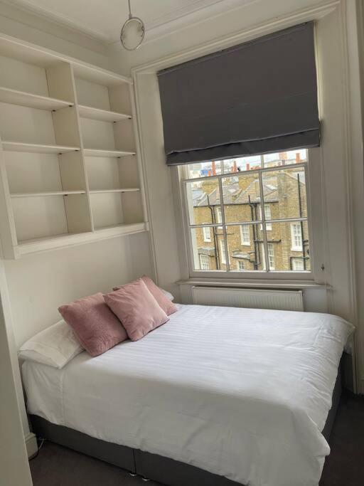 Stunning Grand 2 Bed, 2 Bath Apartment, London Bagian luar foto
